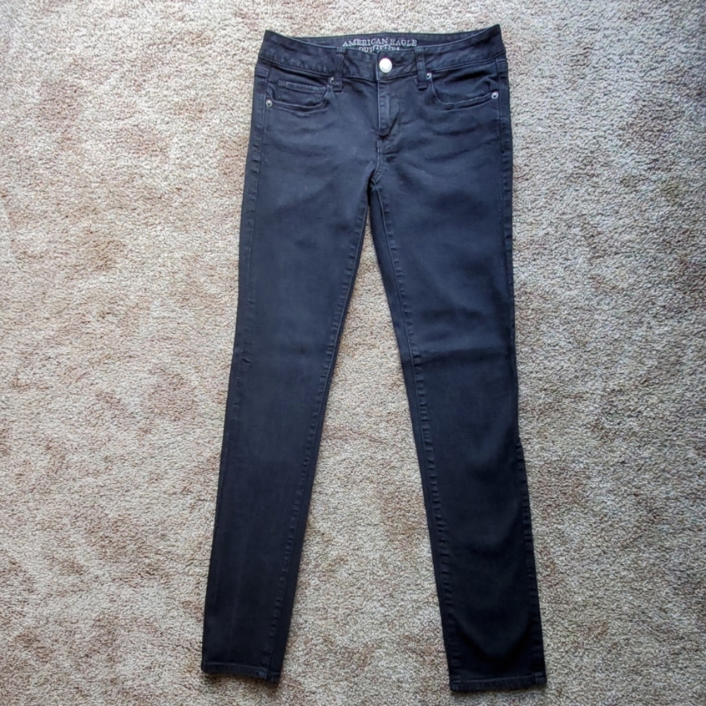American Eagle Black Skinny jeans